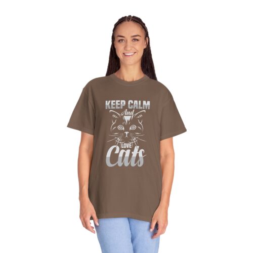 Keep Calm and Love Cats T-Shirt. - Image 12
