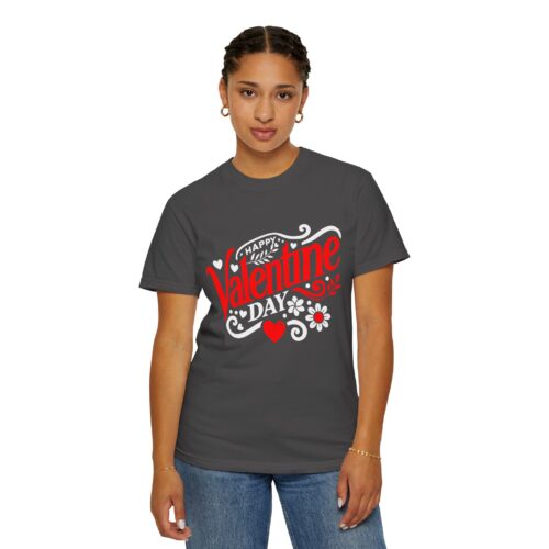 Valentine's Day T‑Shirt - "Happy Valentine Day" Retro Floral Design. - Image 37