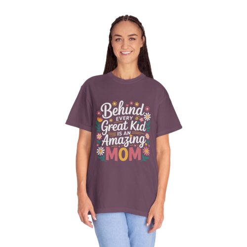 Amazing Mom T-Shirt, Perfect Gift for Mother's Day, Birthday, Casual Wear, Family Gatherings, Gift for New Moms. - Image 12