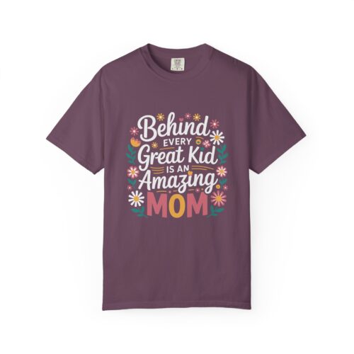 Amazing Mom T-Shirt, Perfect Gift for Mother's Day, Birthday, Casual Wear, Family Gatherings, Gift for New Moms. - Image 9