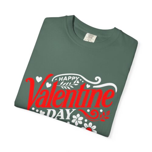 Valentine's Day T‑Shirt - "Happy Valentine Day" Retro Floral Design. - Image 10