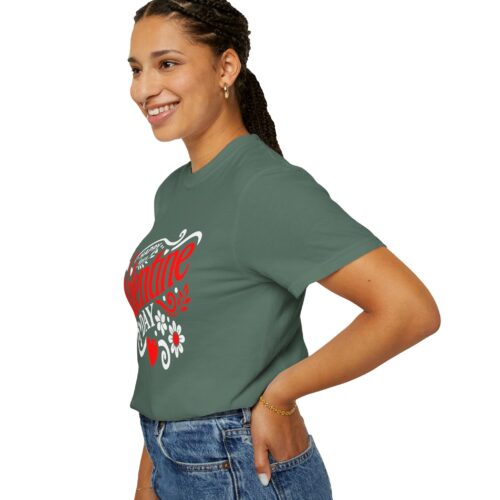 Valentine's Day T‑Shirt - "Happy Valentine Day" Retro Floral Design. - Image 14