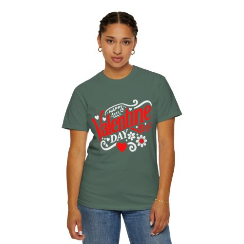 Valentine's Day T‑Shirt - "Happy Valentine Day" Retro Floral Design. - Image 13