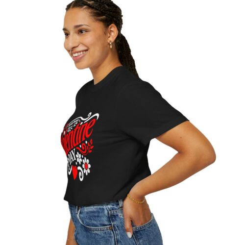Valentine's Day T‑Shirt - "Happy Valentine Day" Retro Floral Design. - Image 6