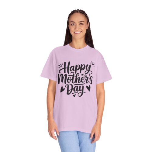 “Happy Mother’s Day” Script T-Shirt – Cute Graphic Tee for Moms, Gift Giving & Celebration Wear. - Image 3