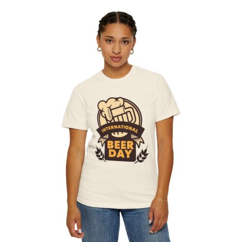 International Beer Day T-Shirt – Cool Beer Lover Graphic Tee for Men, Fun Celebration Party Wear & Perfect Gift Giving. - Image 4