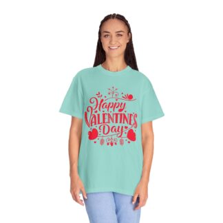 Happy Valentine’s Day Heart Design T-Shirt – Romantic Love Graphic Tee for Couples, Gift Giving & Festive Celebration. - Image 35