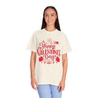 Happy Valentine’s Day Heart Design T-Shirt – Romantic Love Graphic Tee for Couples, Gift Giving & Festive Celebration. - Image 3