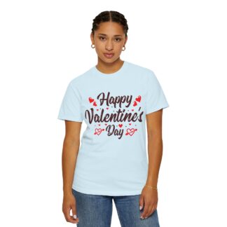 Happy Valentine’s Day Heart Graphic T-Shirt – Romantic Love Graphic Tee for Couples, Gift Giving & Festive Celebration. - Image 4