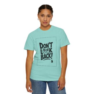 Vintage motivational t-shirt - Don't Look Back - Unisex T-Shirt – Inspirational Retro Graphic Tee for Motivation, Positivity & Forward Mindset. - Image 44