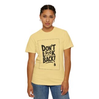 Vintage motivational t-shirt - Don't Look Back - Unisex T-Shirt – Inspirational Retro Graphic Tee for Motivation, Positivity & Forward Mindset. - Image 28