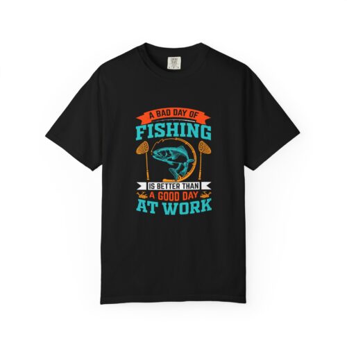 Fishing Enthusiast T-Shirt, Fishing Gift, Unisex Tee, Casual Wear, Outdoor Apparel, Father's Day Gift.