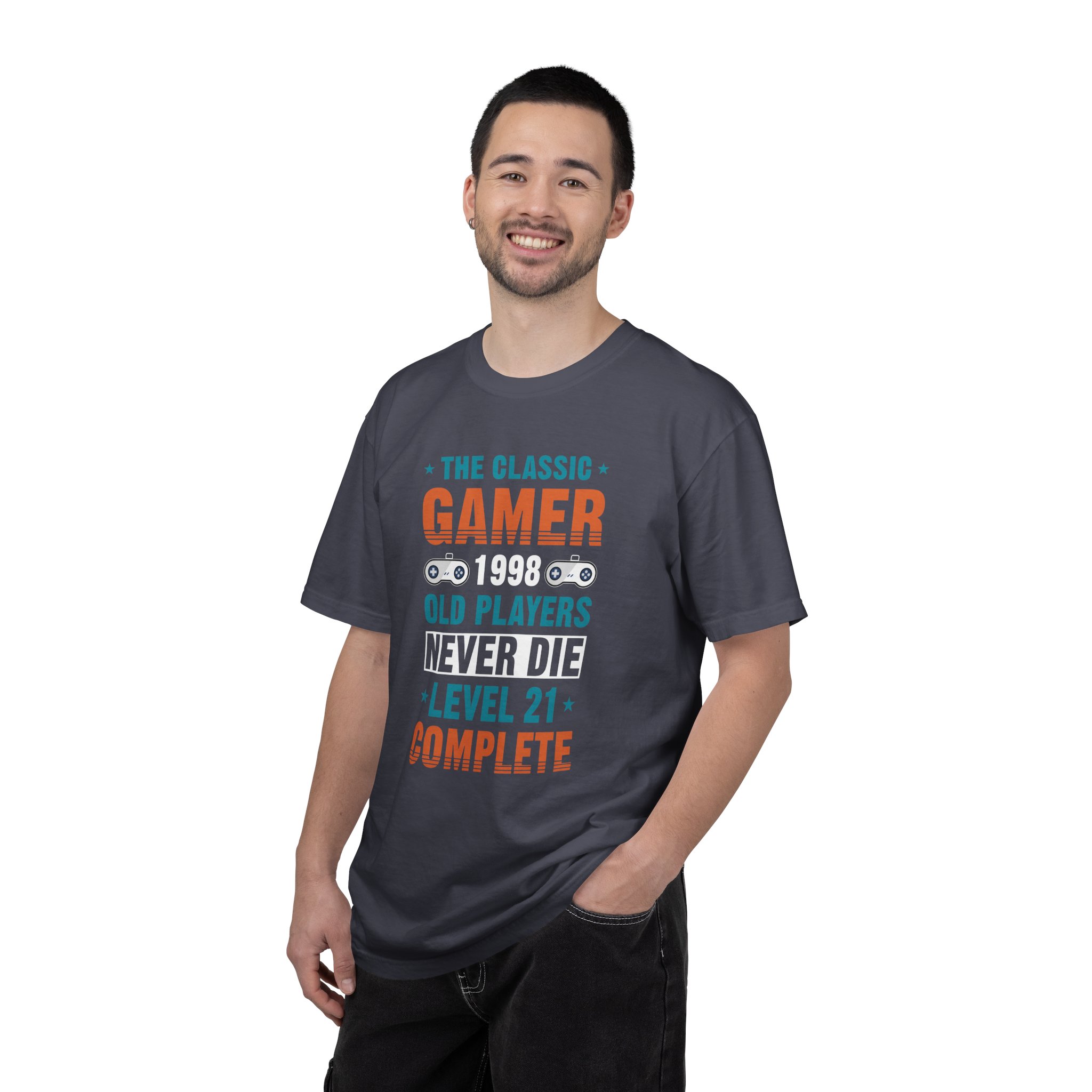 Gamer 1998 T-Shirt – Old Players Never Die Level 21 Complete Retro Gaming Tee for Gamers & Video Game Fans. - Image 2