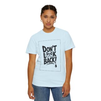 Vintage motivational t-shirt - Don't Look Back - Unisex T-Shirt – Inspirational Retro Graphic Tee for Motivation, Positivity & Forward Mindset. - Image 4