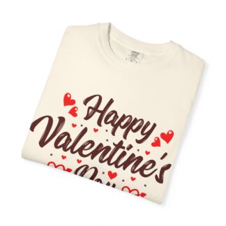 Happy Valentine’s Day Heart Graphic T-Shirt – Romantic Love Graphic Tee for Couples, Gift Giving & Festive Celebration. - Image 23